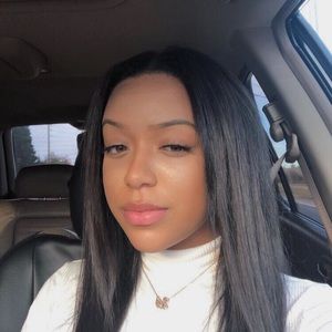 Meet your Posher, Isabella